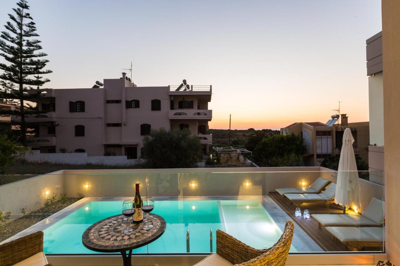 Villa Amelia I Free 9 Seater Mini Van & Pool カラタス エクステリア 写真