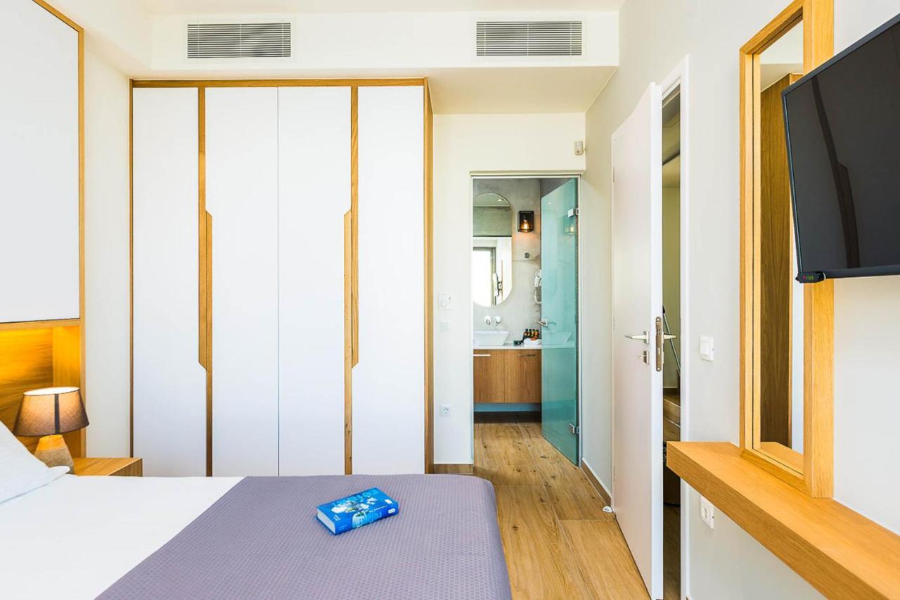 Villa Amelia I Free 9 Seater Mini Van & Pool カラタス エクステリア 写真