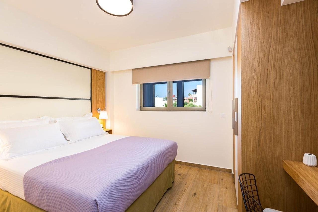 Villa Amelia I Free 9 Seater Mini Van & Pool カラタス エクステリア 写真