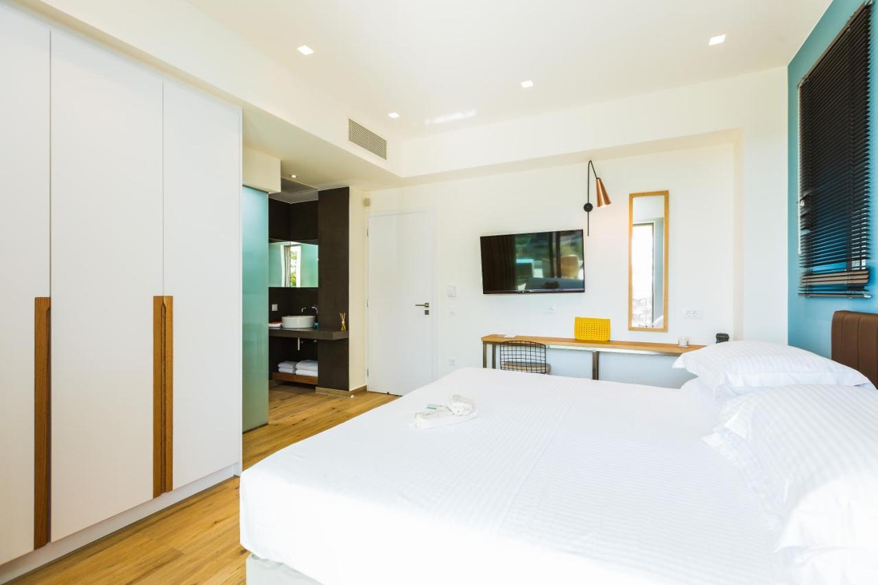 Villa Amelia I Free 9 Seater Mini Van & Pool カラタス エクステリア 写真